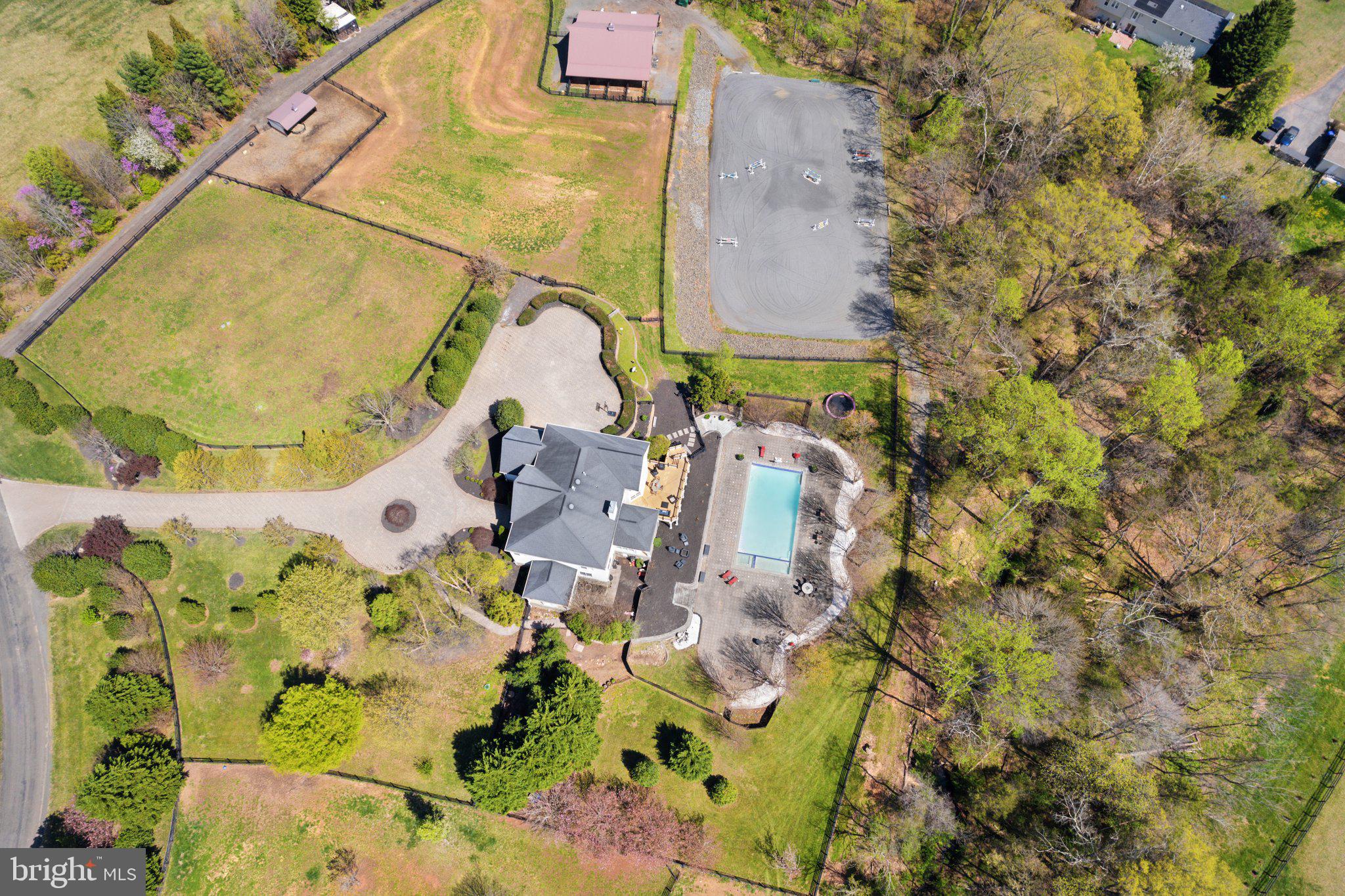KENDALL KNOLLS - Residential