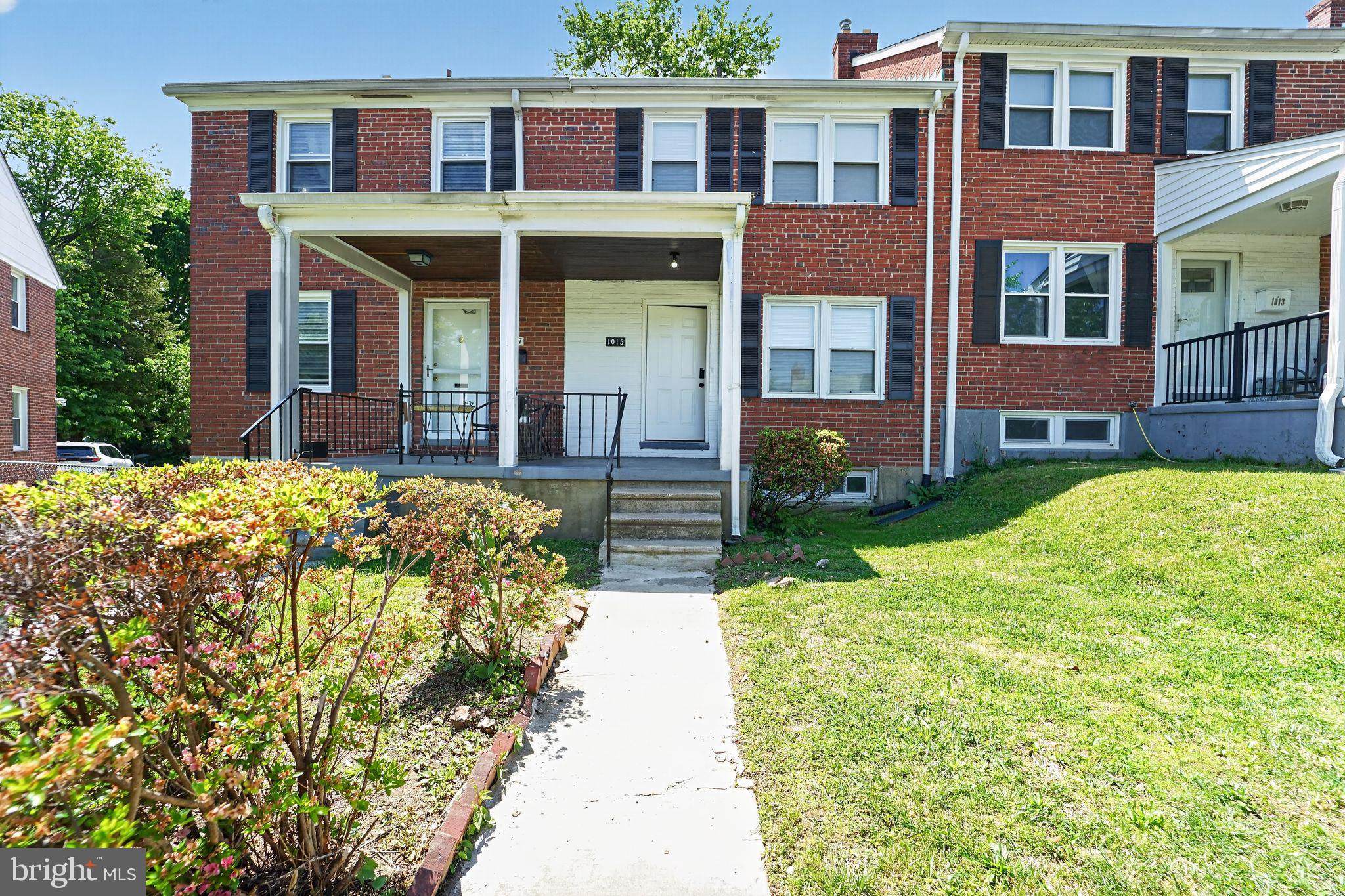CHINQUAPIN PARK - Residential