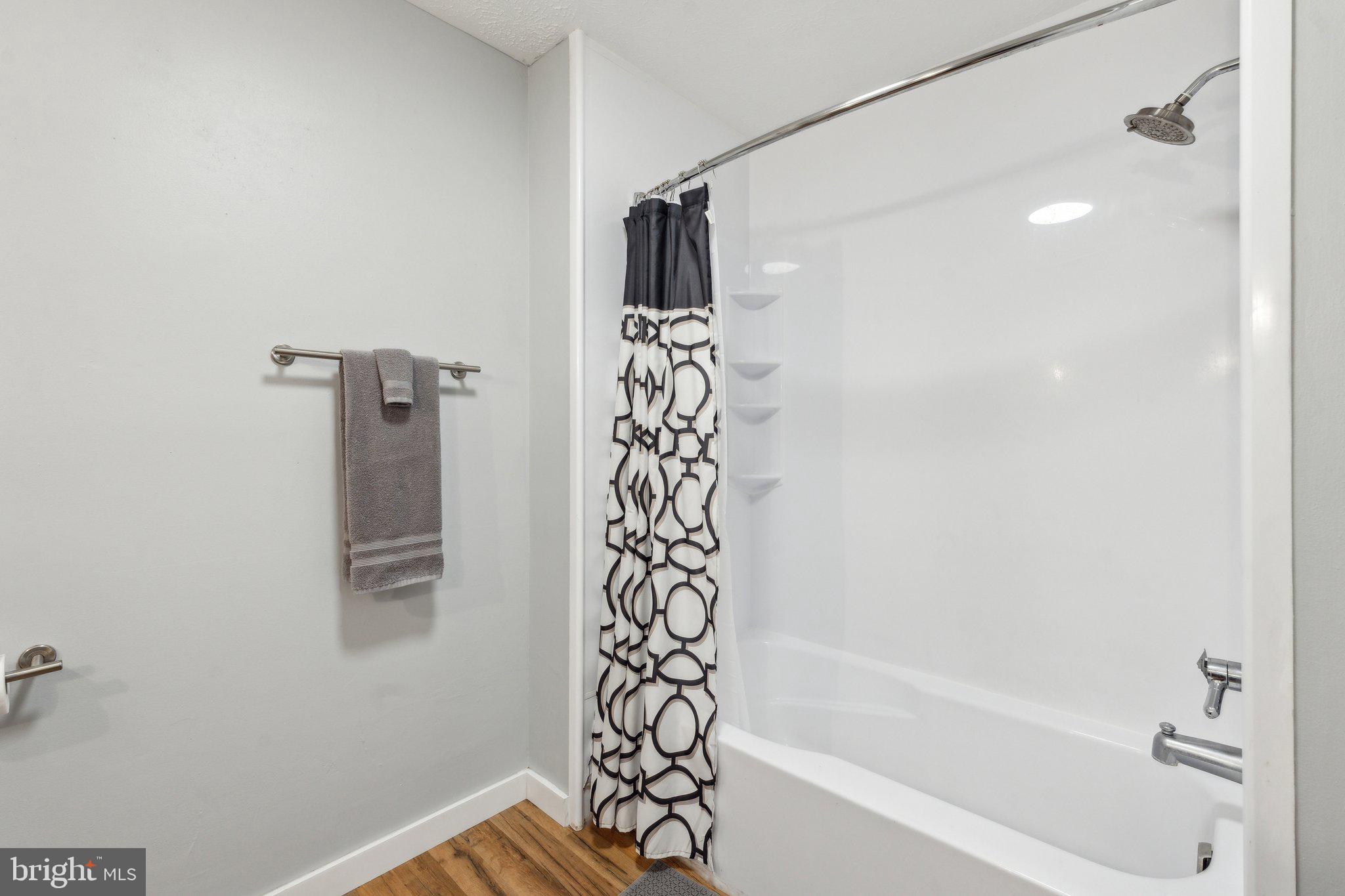 LURAY - Residential