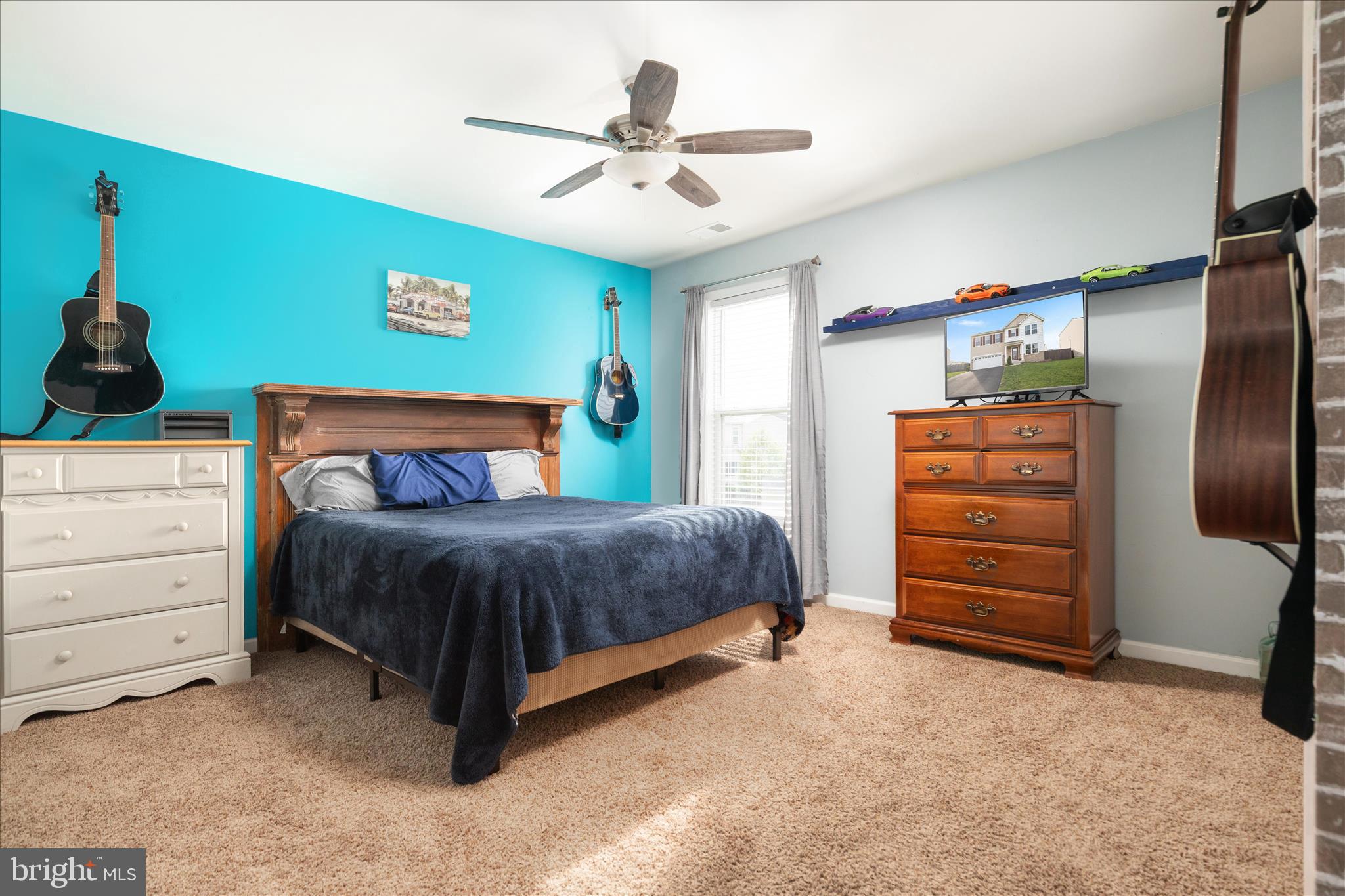 MEADOWS EDGE - Residential