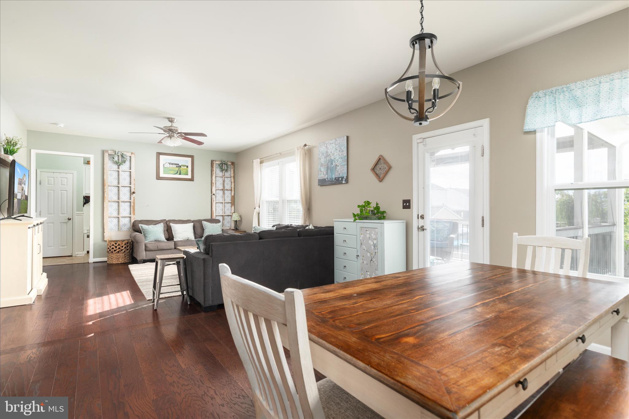MEADOWS EDGE - Residential
