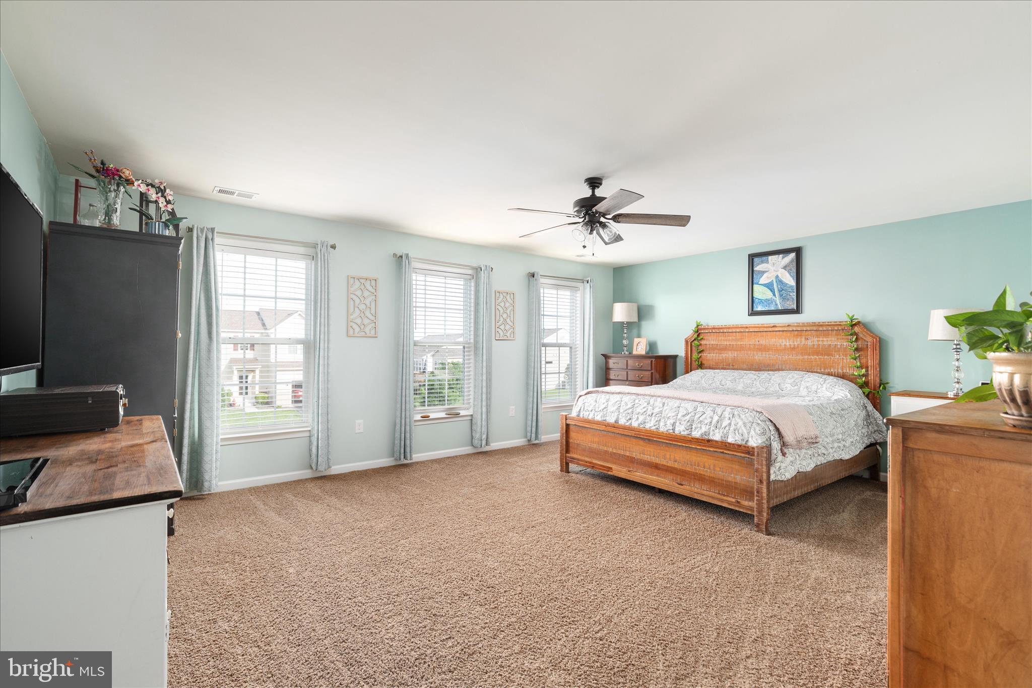 MEADOWS EDGE - Residential