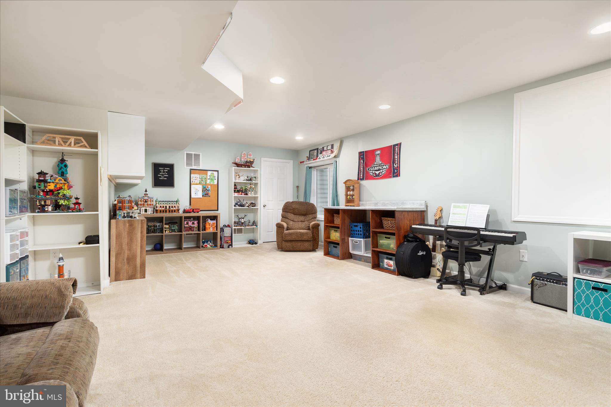 MEADOWS EDGE - Residential
