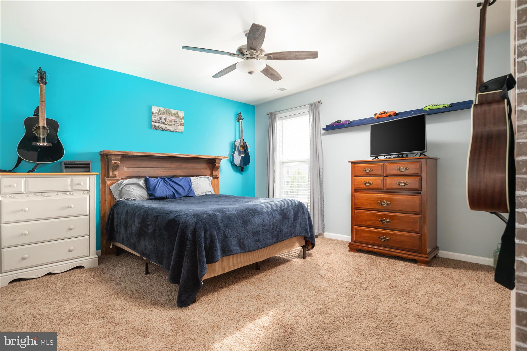 MEADOWS EDGE - Residential
