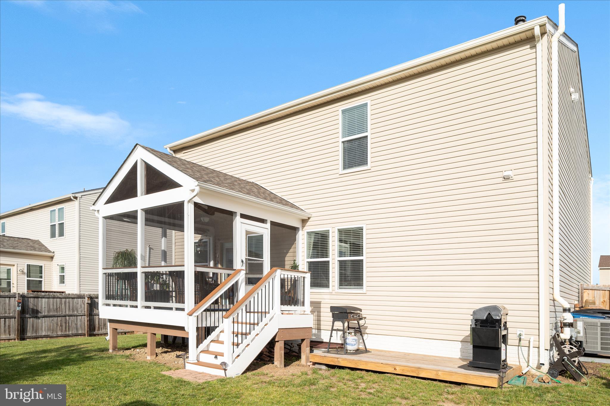 MEADOWS EDGE - Residential