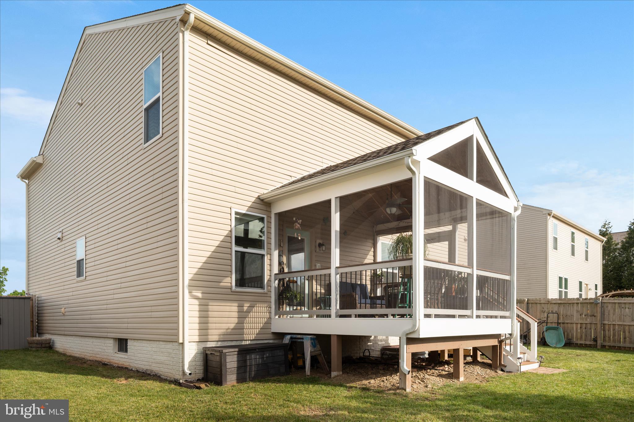 MEADOWS EDGE - Residential