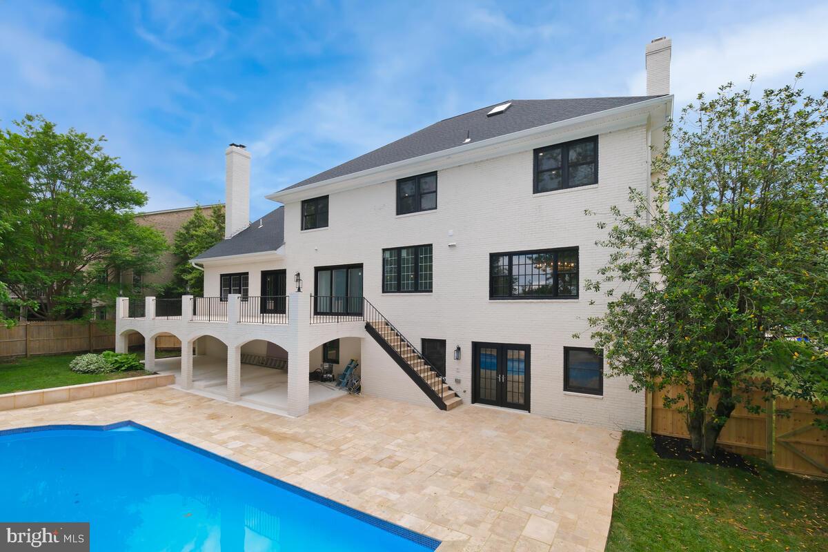 POTOMAC VILLAGE - Residential