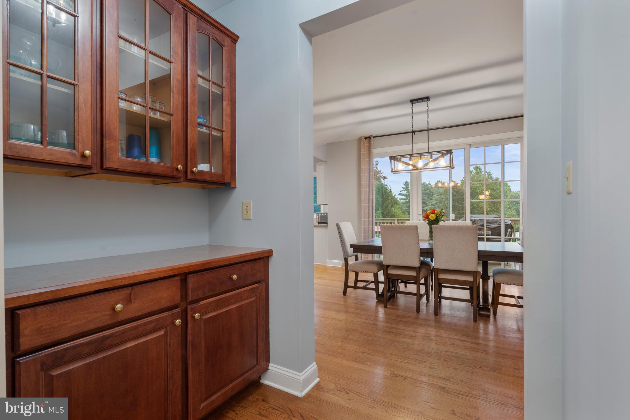HILLCREST MDWS - Residential