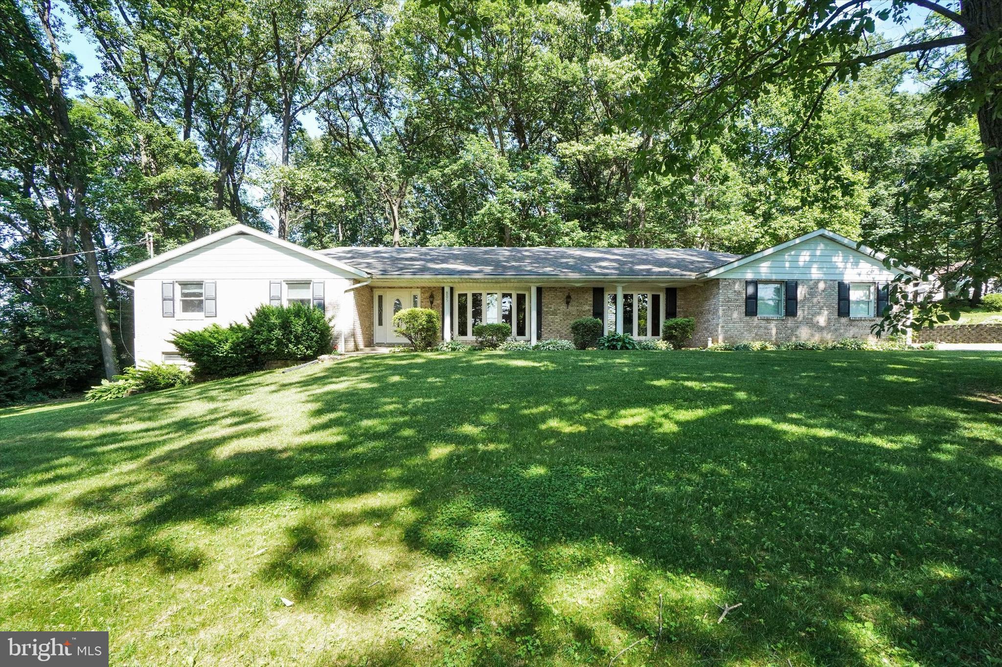 WINDSOR TWP - Residential