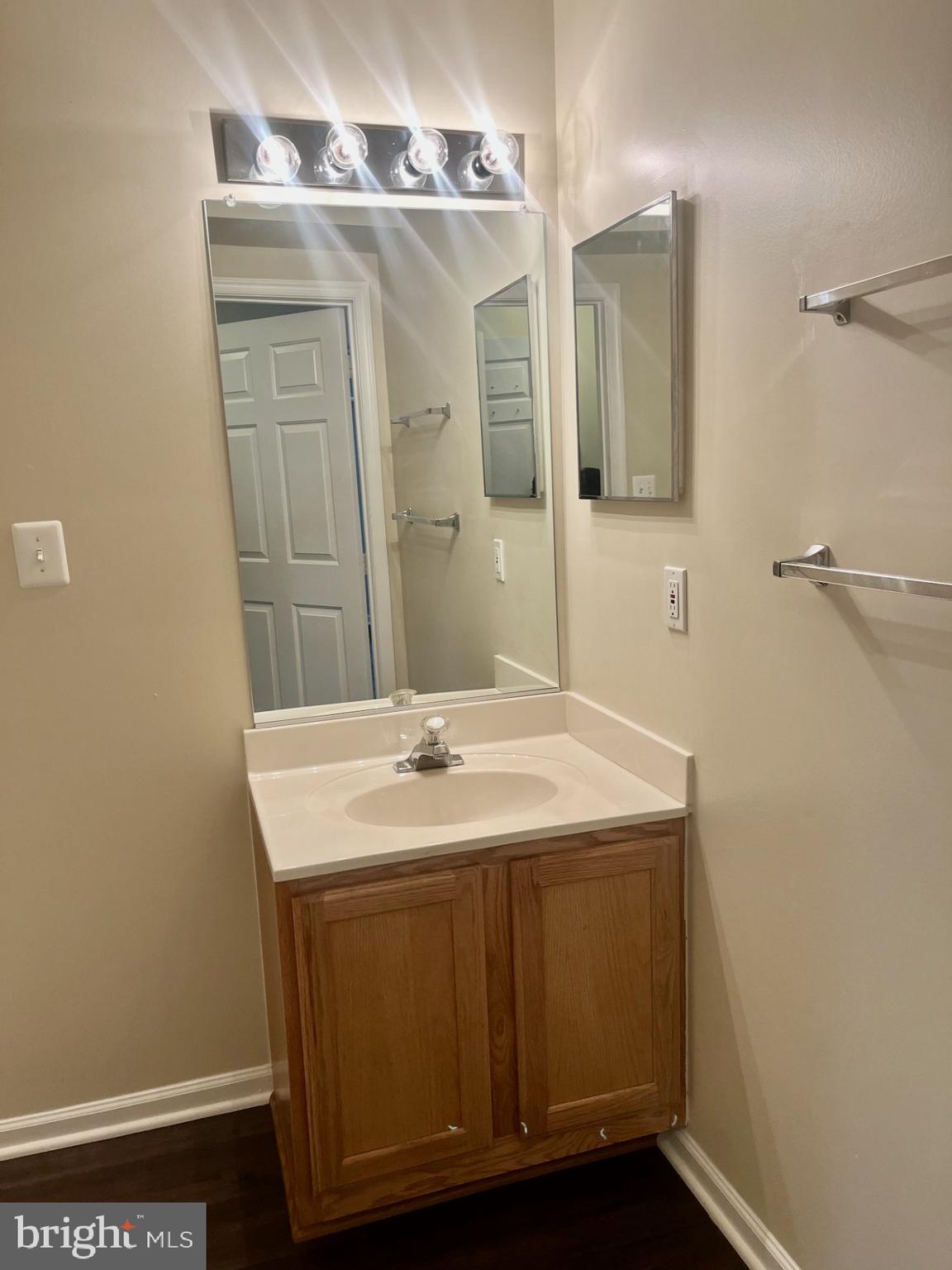 LEESBURG GATEWAY II - Residential Lease