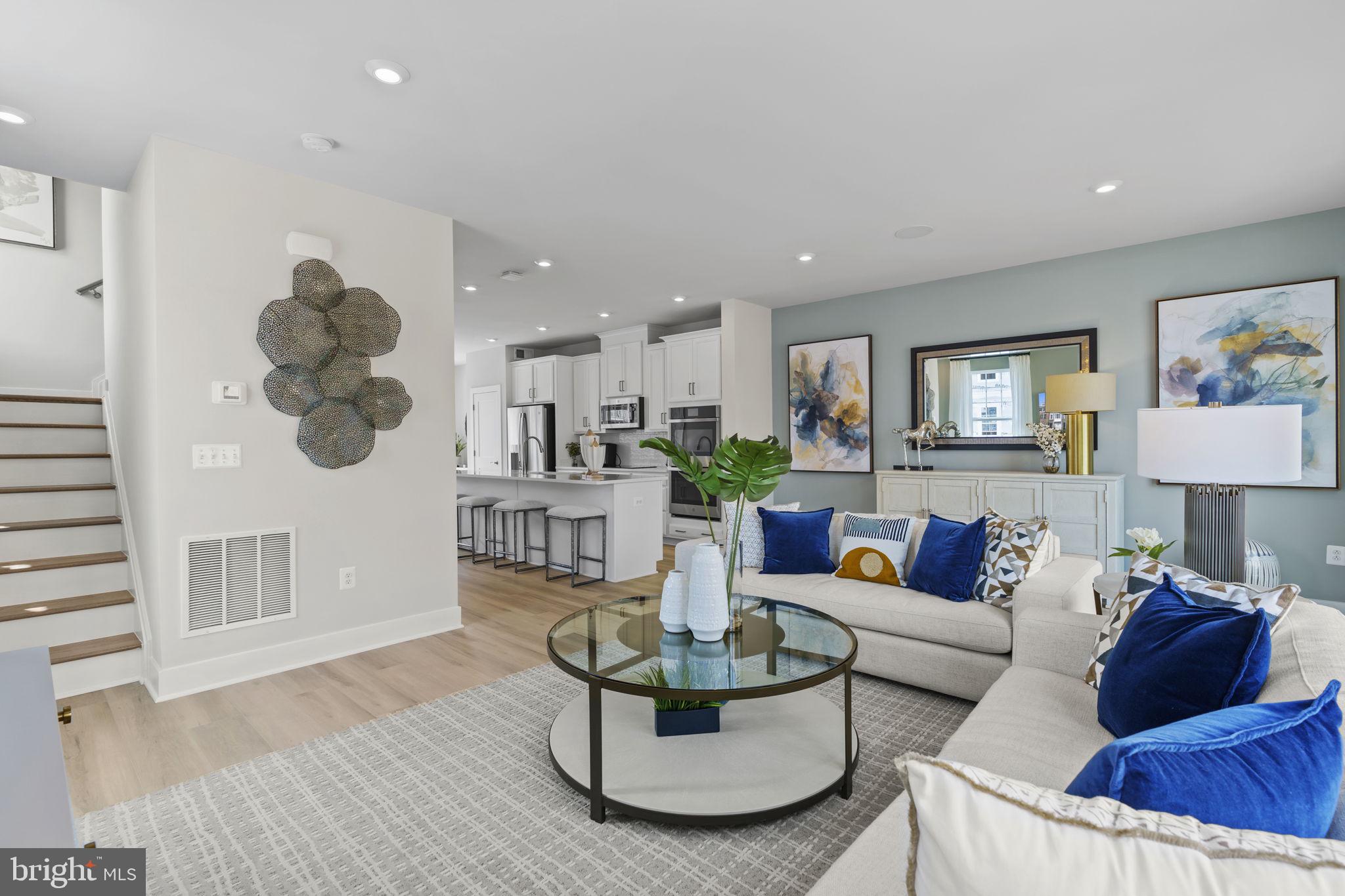 ARCOLA TOWN CENTER - Residential