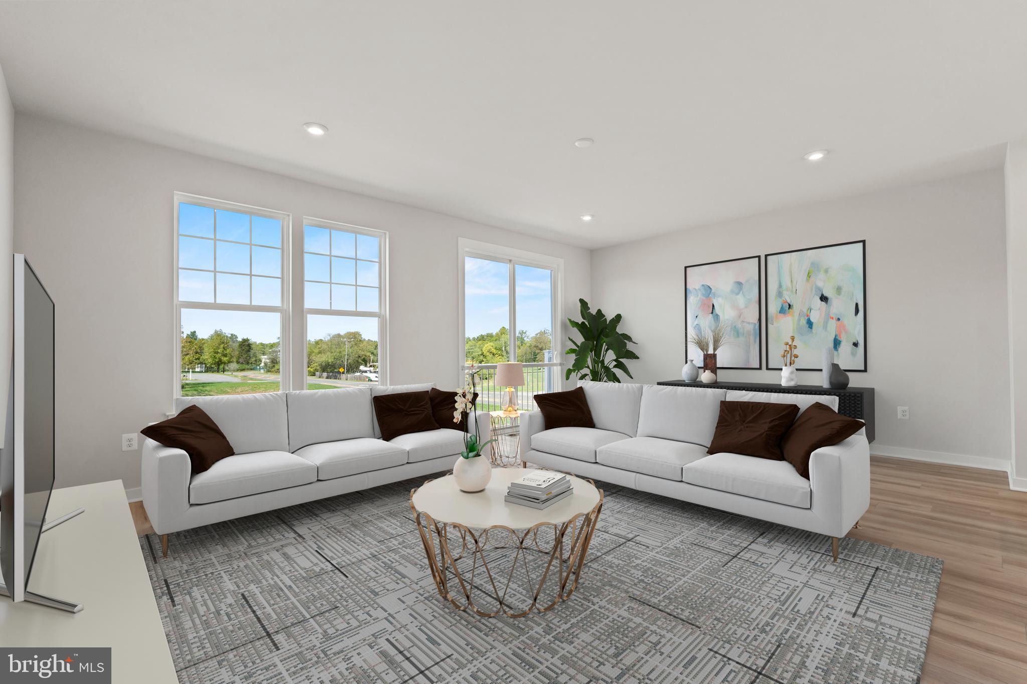 ARCOLA TOWN CENTER - Residential