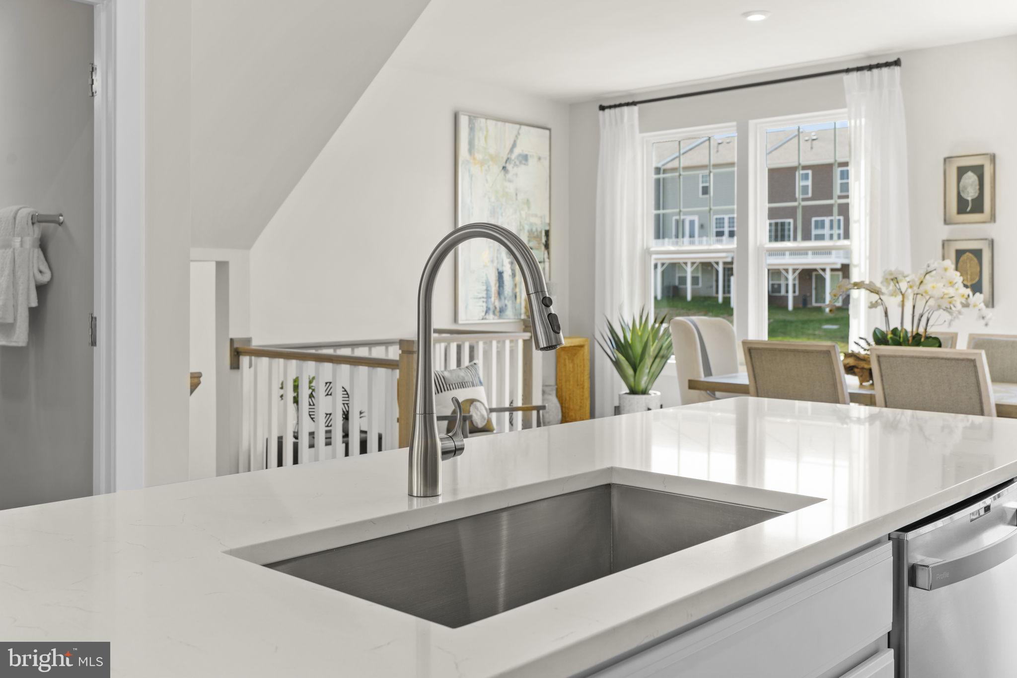 ARCOLA TOWN CENTER - Residential