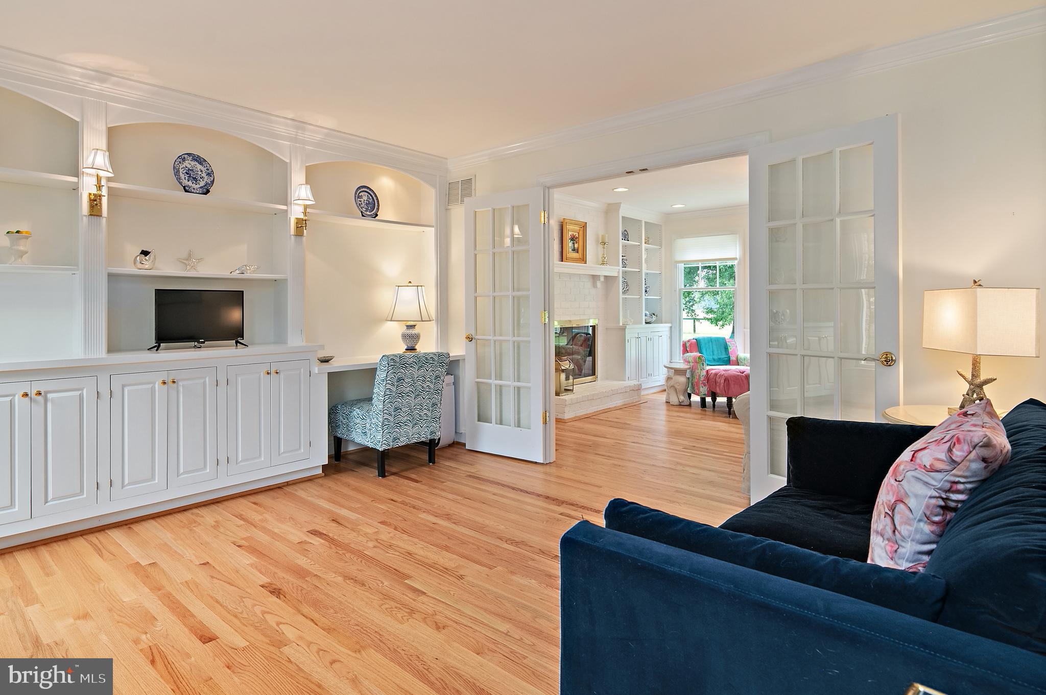 WHITEHALL BEACH - Residential