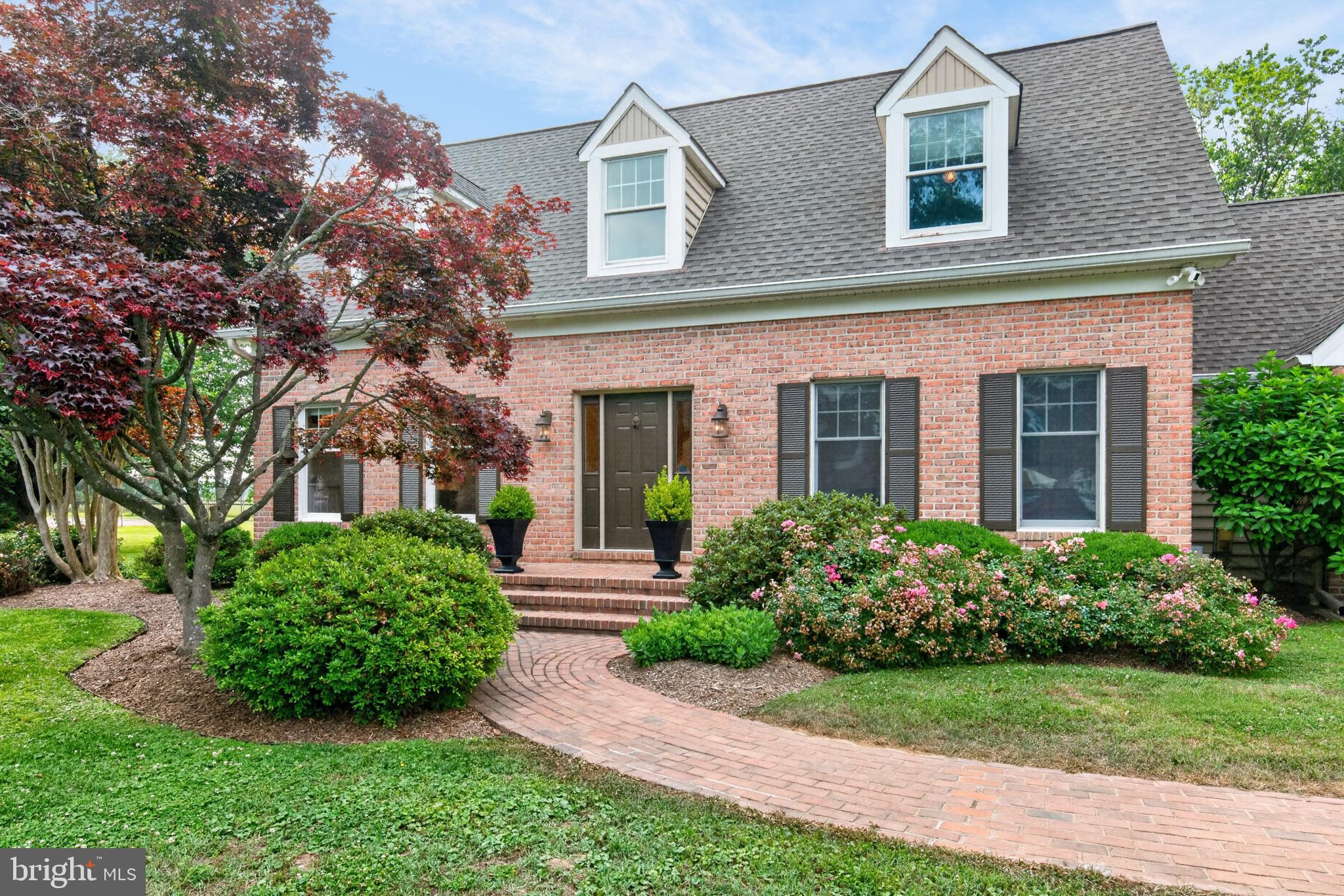 WHITEHALL BEACH - Residential