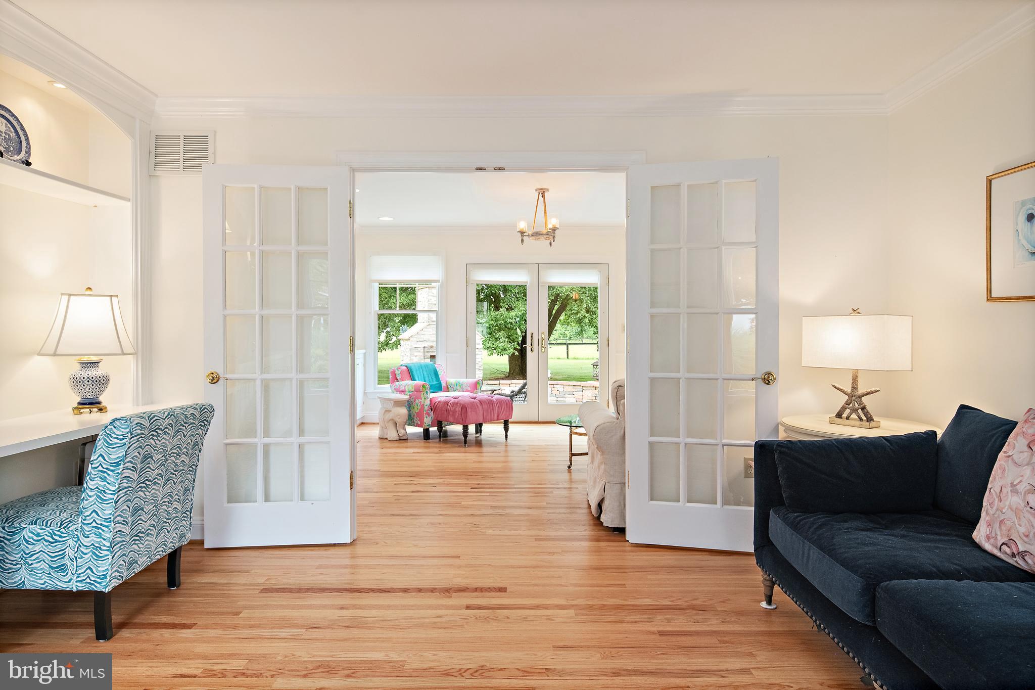 WHITEHALL BEACH - Residential