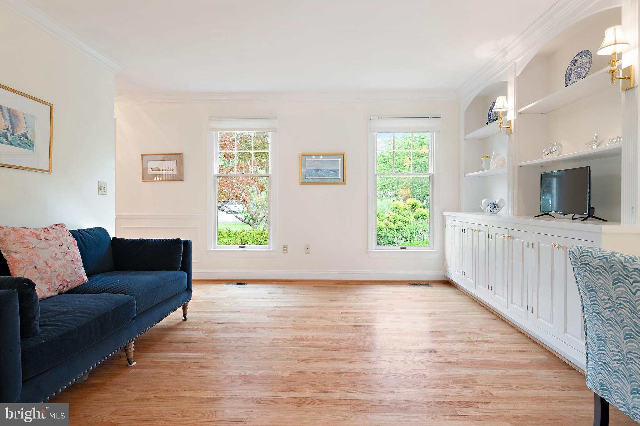 WHITEHALL BEACH - Residential