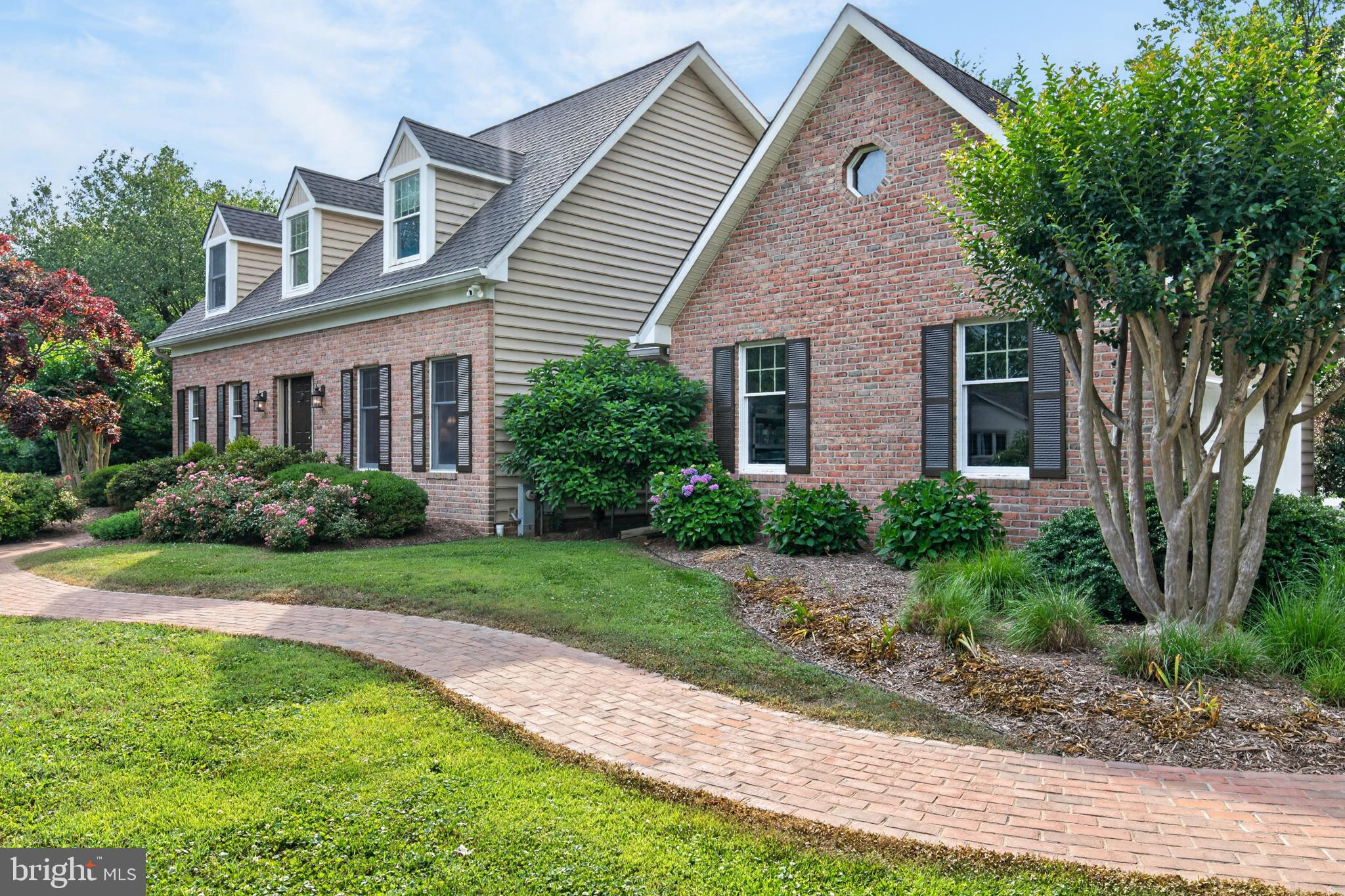WHITEHALL BEACH - Residential