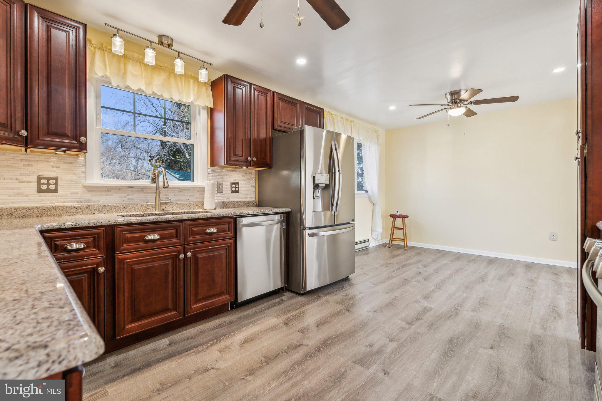 CHAPEL HILLS - Residential