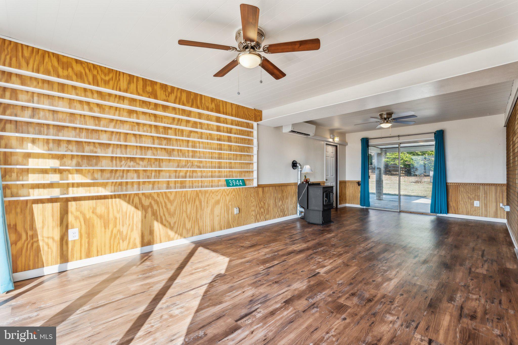 CHAPEL HILLS - Residential