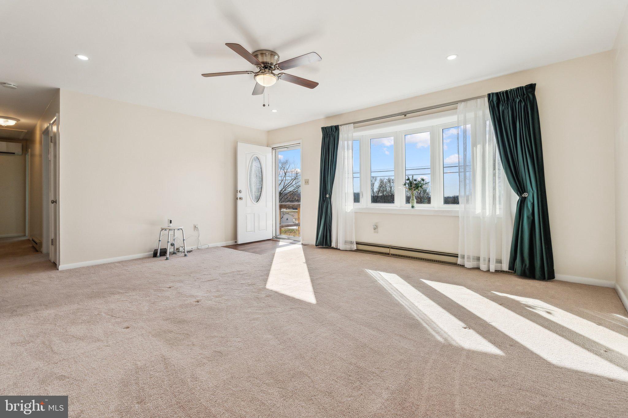 CHAPEL HILLS - Residential
