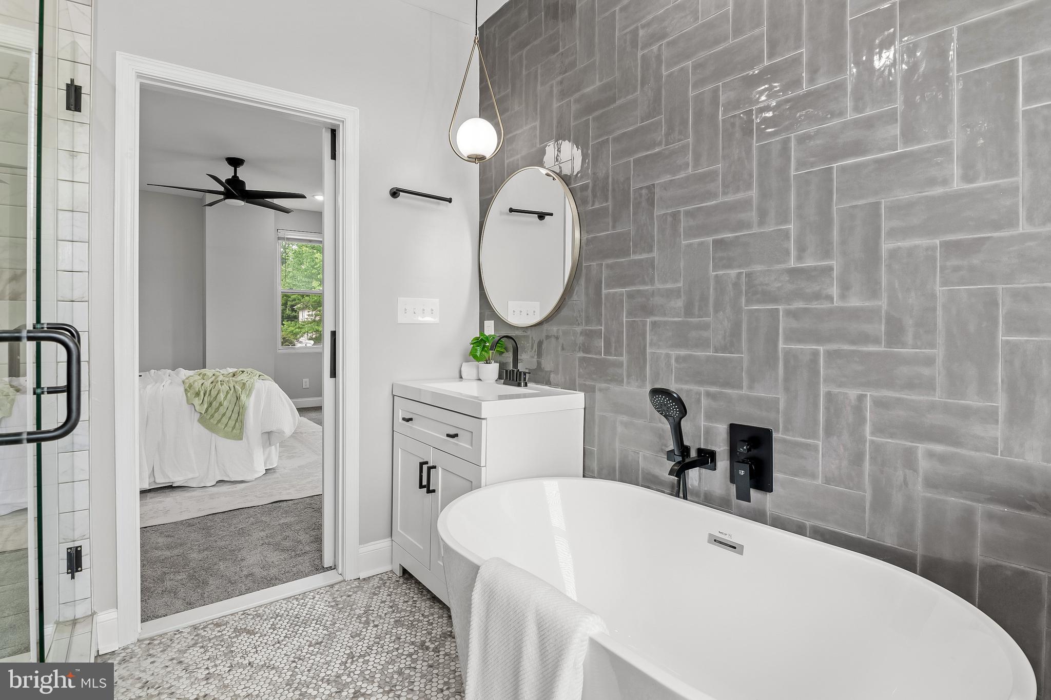 MOUNT WASHINGTON - Residential