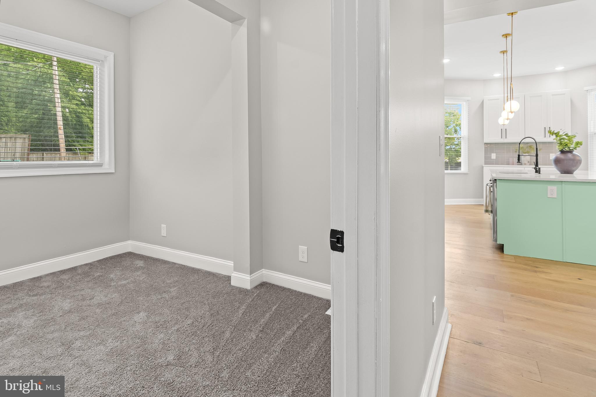 MOUNT WASHINGTON - Residential