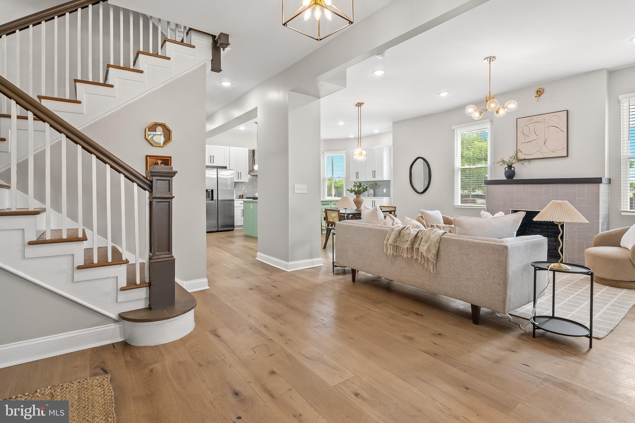 MOUNT WASHINGTON - Residential