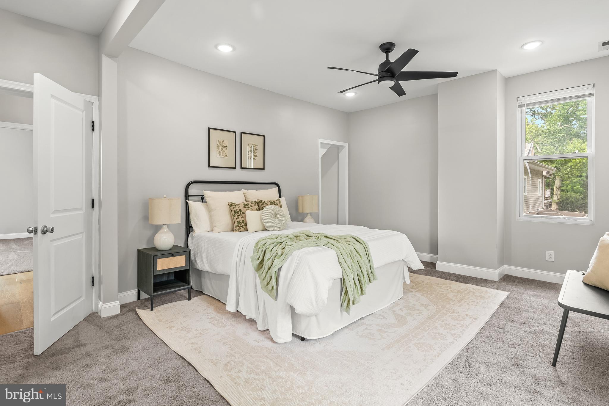 MOUNT WASHINGTON - Residential