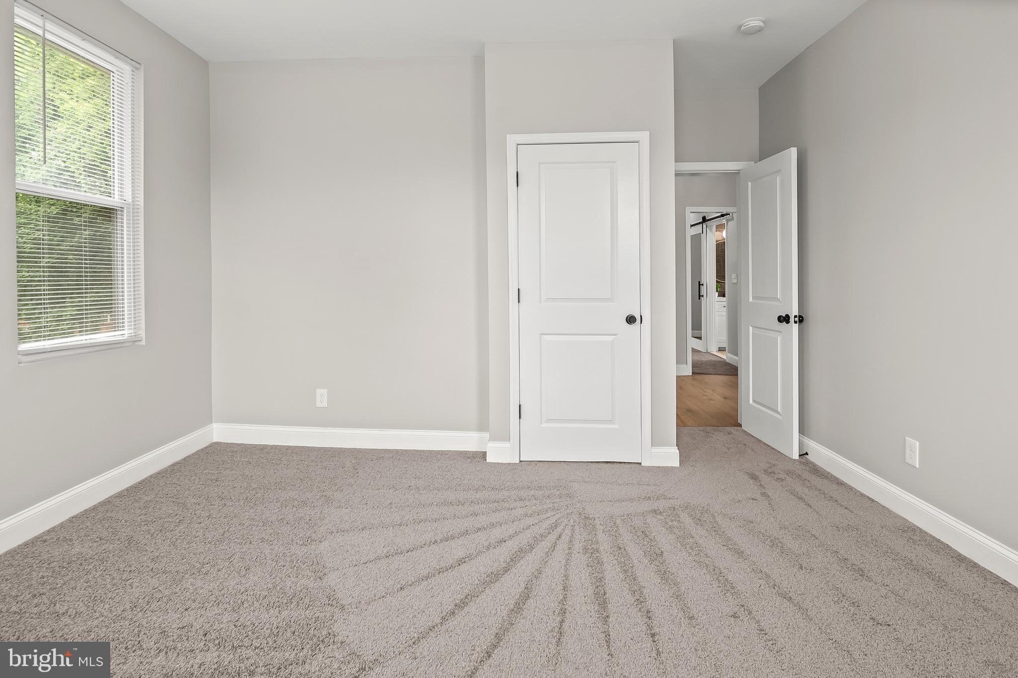 MOUNT WASHINGTON - Residential