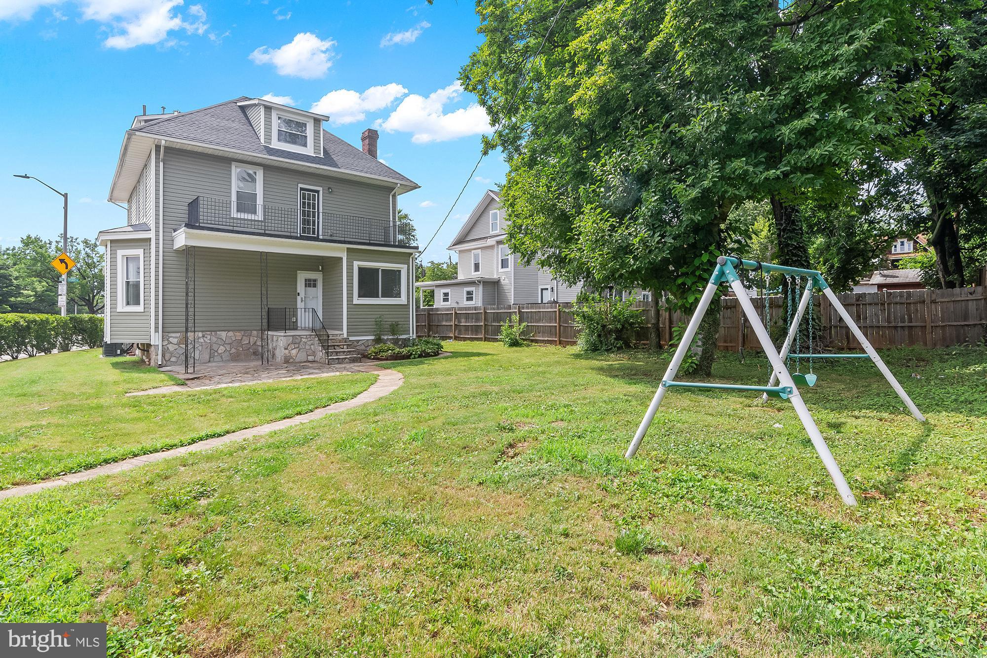 MOUNT WASHINGTON - Residential
