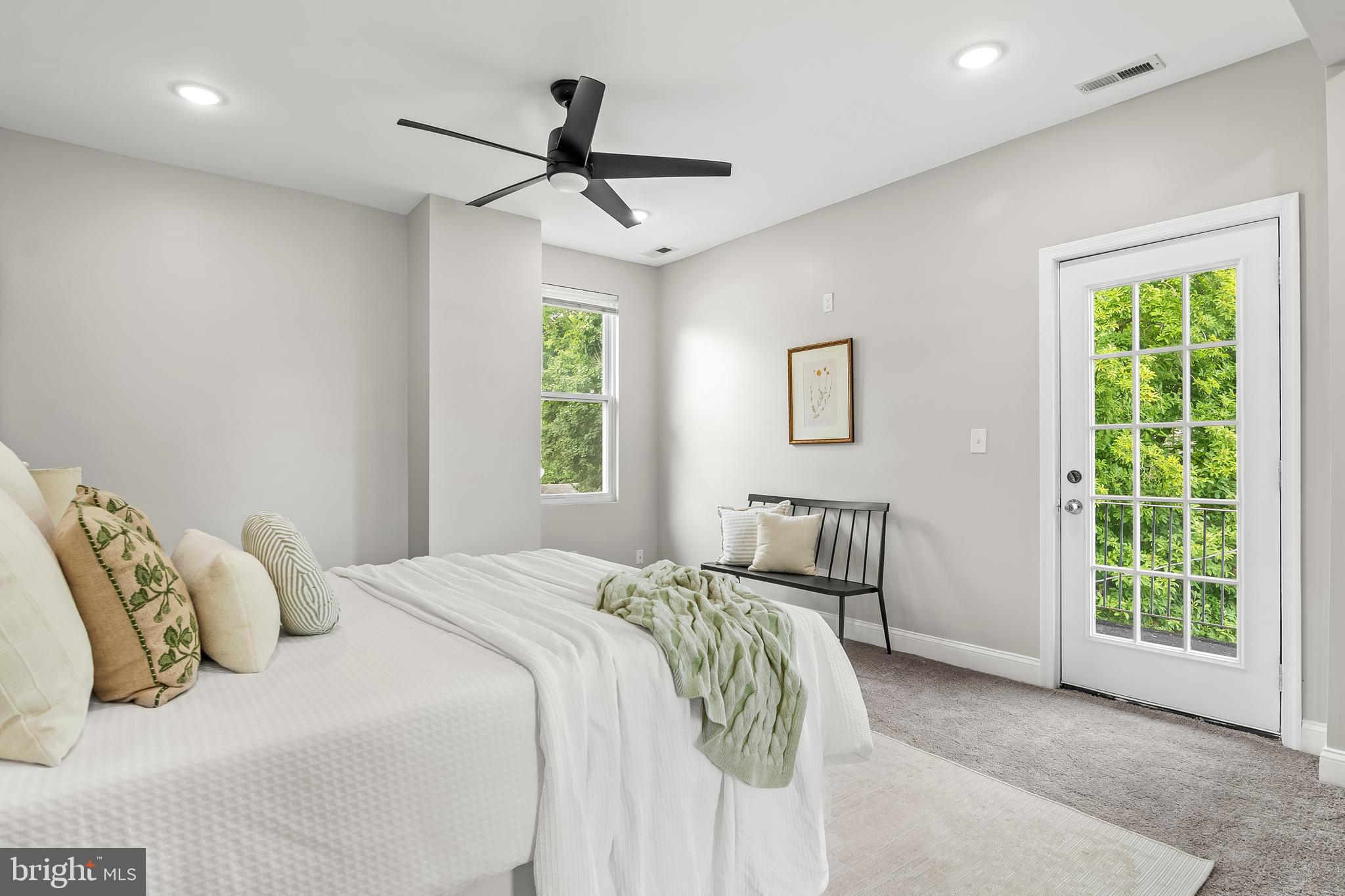 MOUNT WASHINGTON - Residential