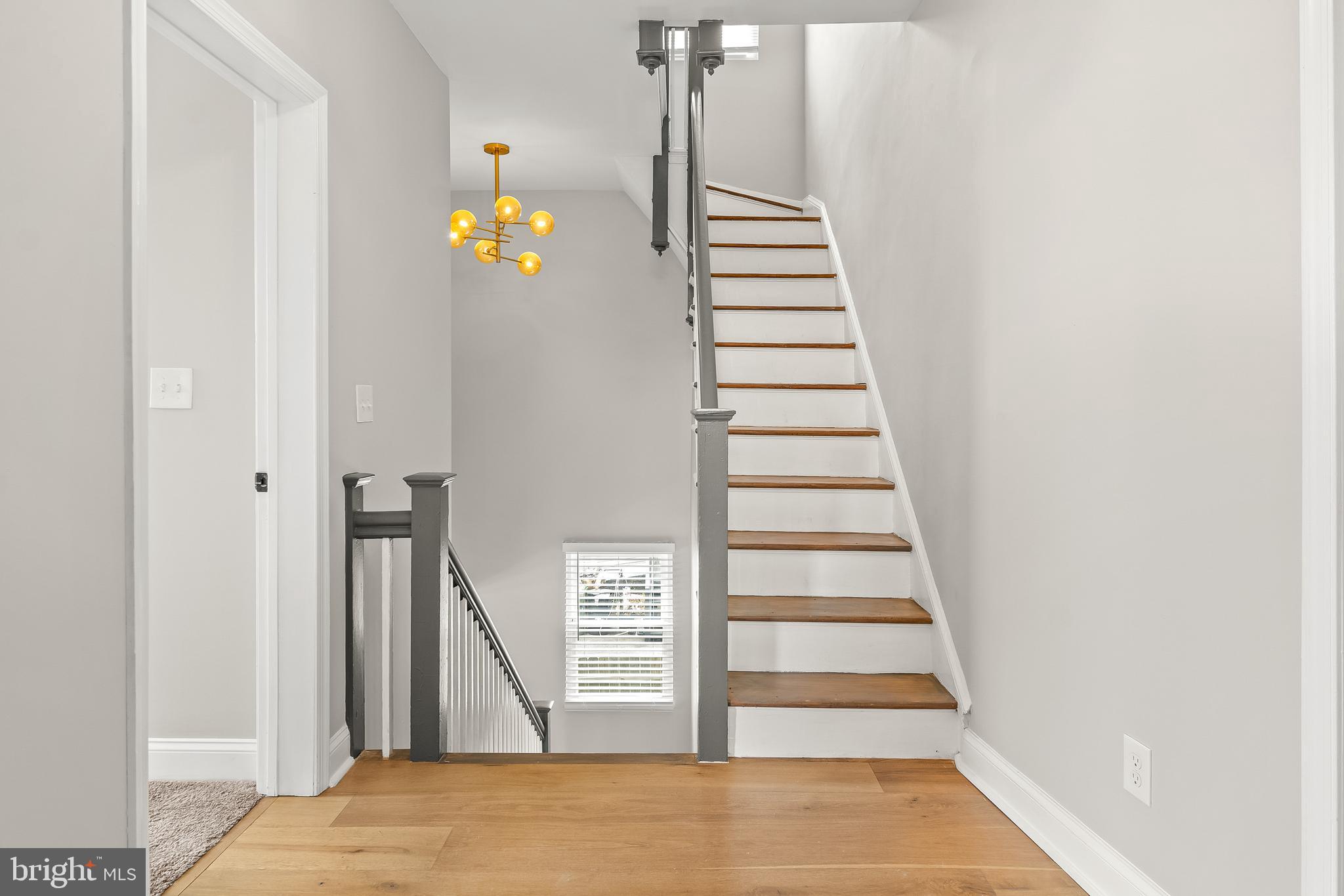 MOUNT WASHINGTON - Residential
