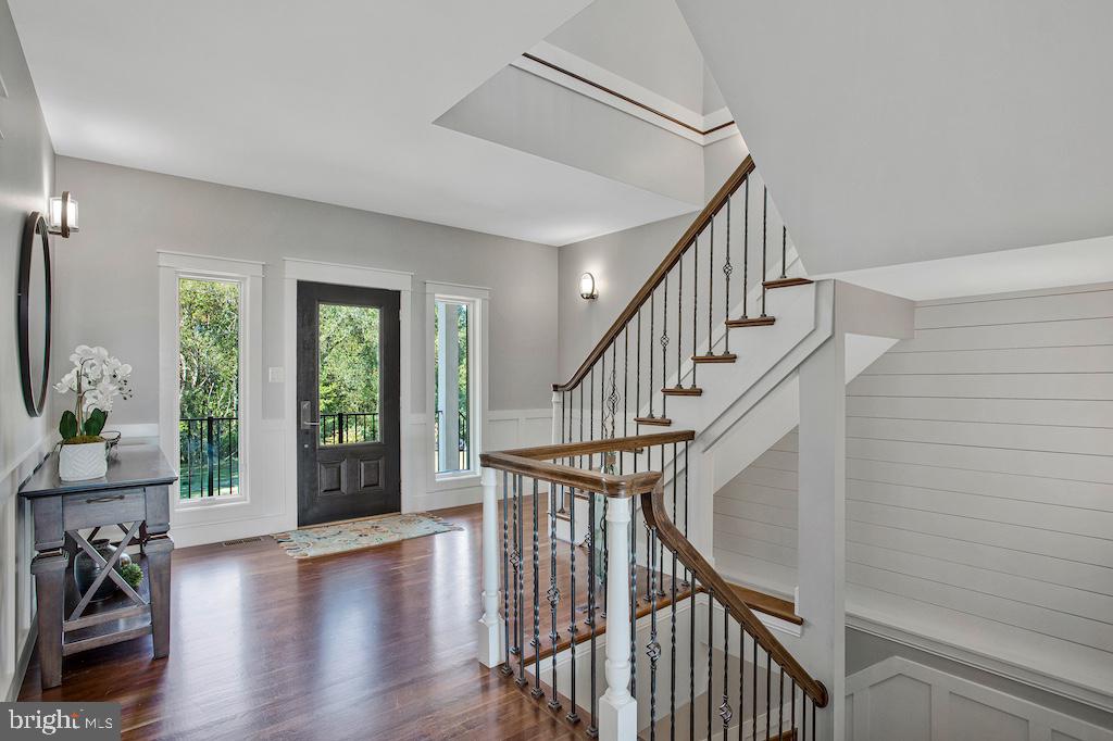 BAYVIEW MANOR ESTATES - Residential