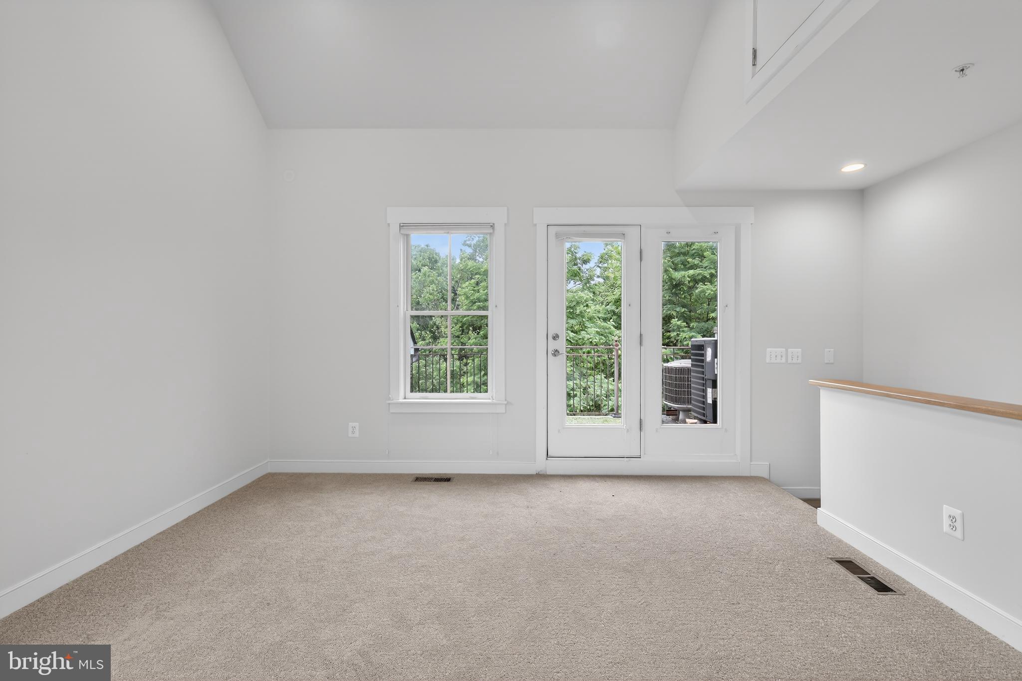 FOREST GLEN PARK - Residential