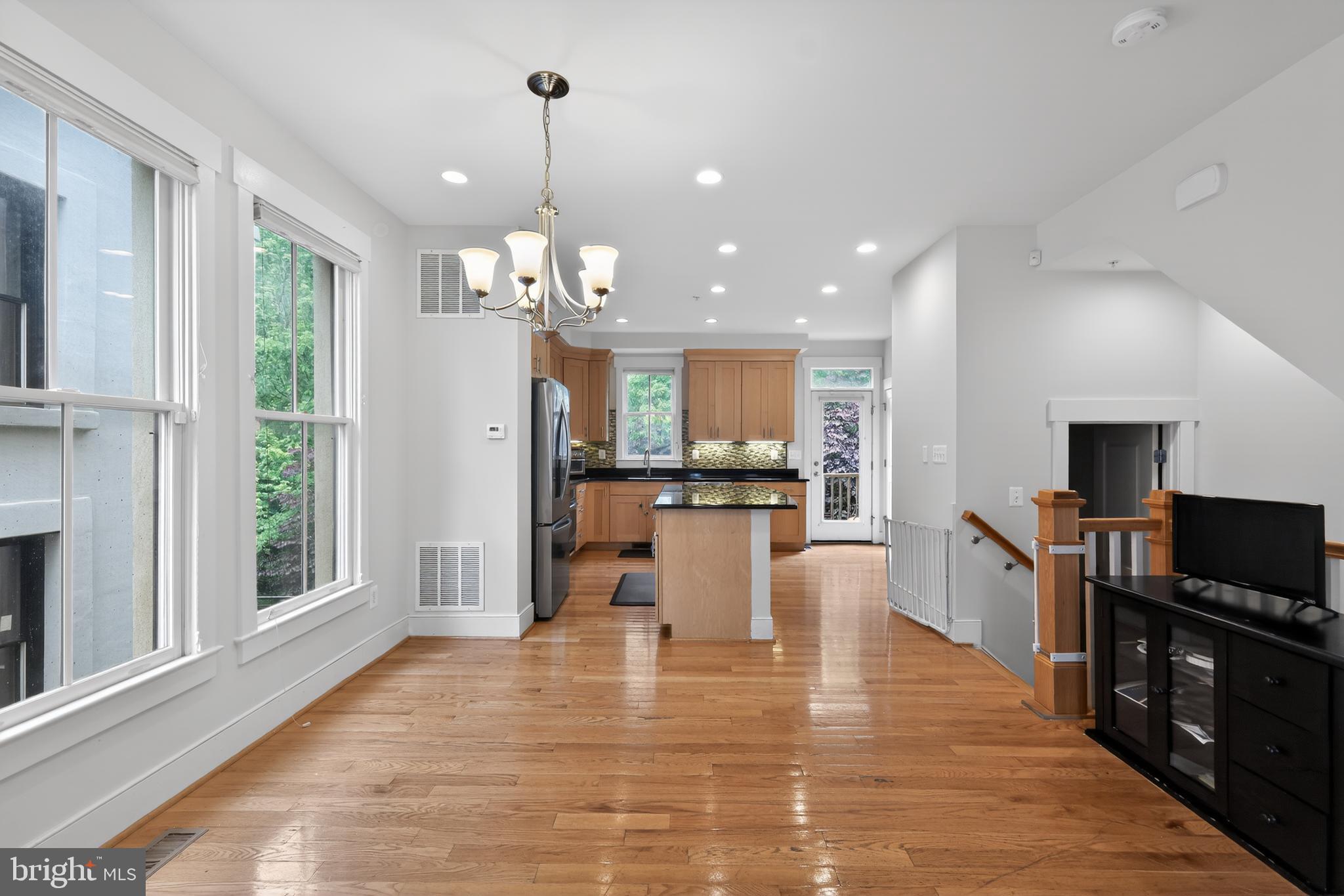 FOREST GLEN PARK - Residential