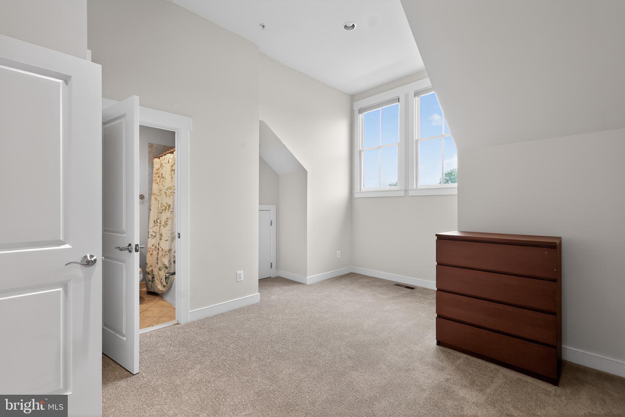 FOREST GLEN PARK - Residential