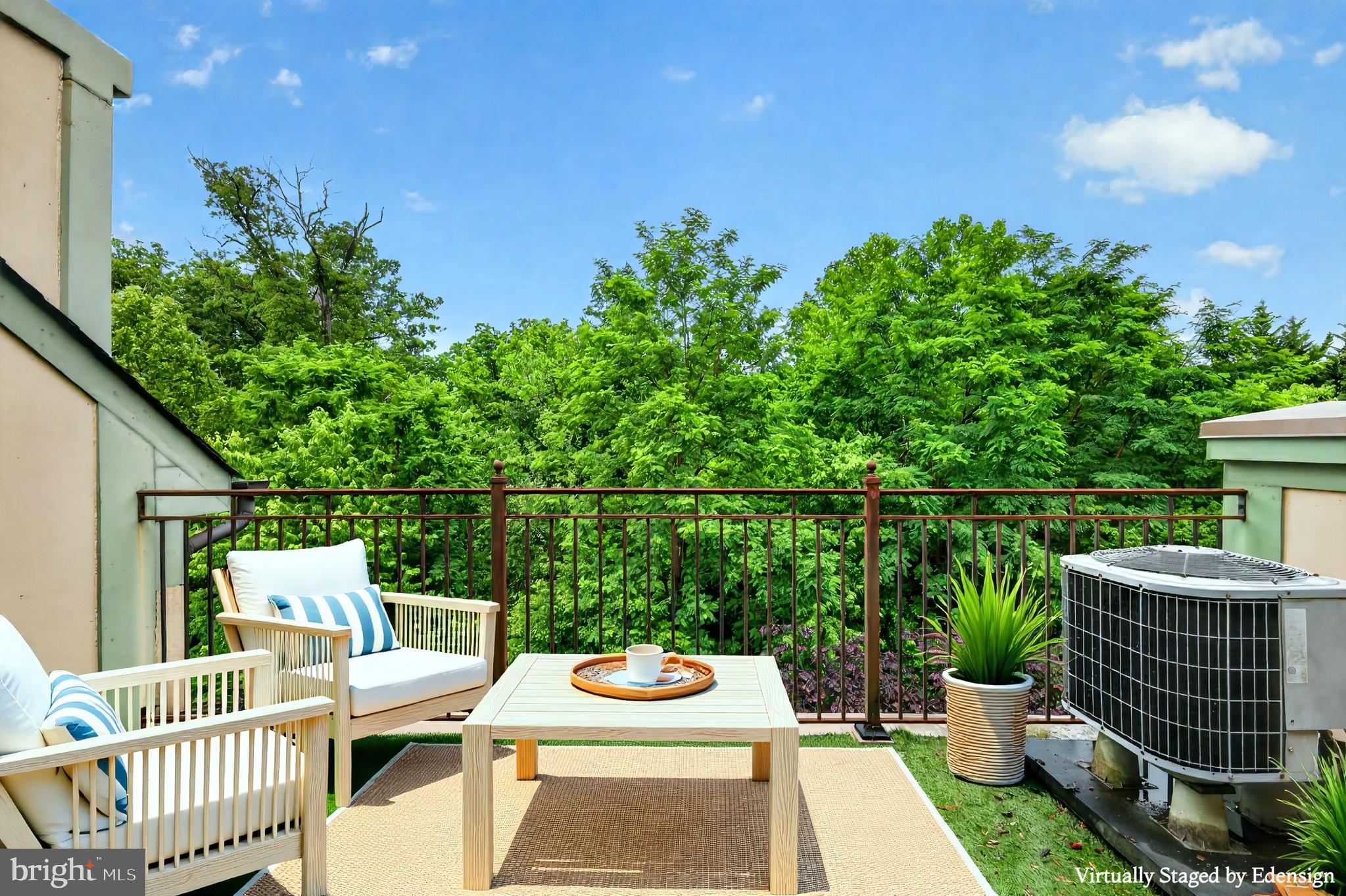 FOREST GLEN PARK - Residential