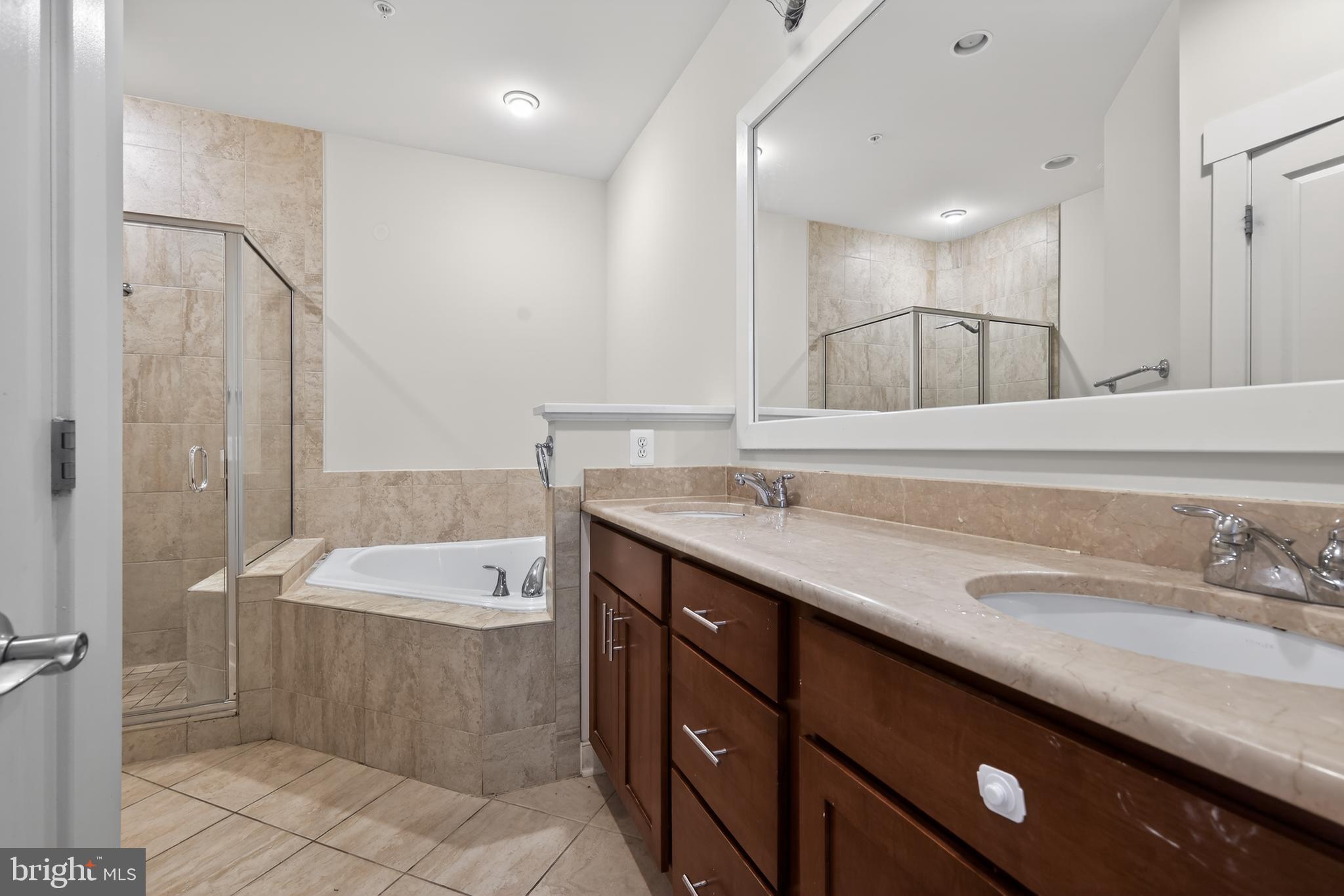 FOREST GLEN PARK - Residential