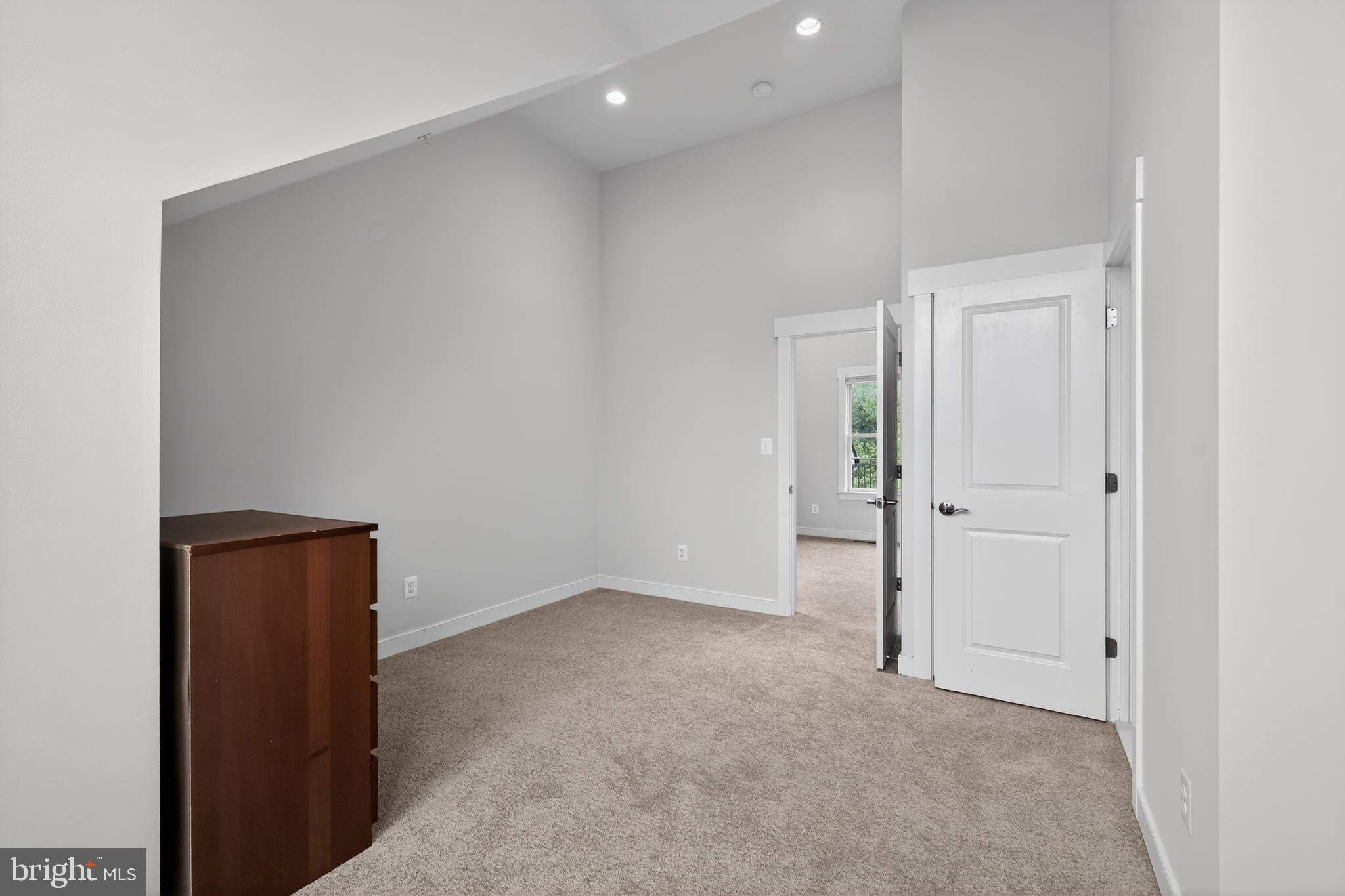FOREST GLEN PARK - Residential