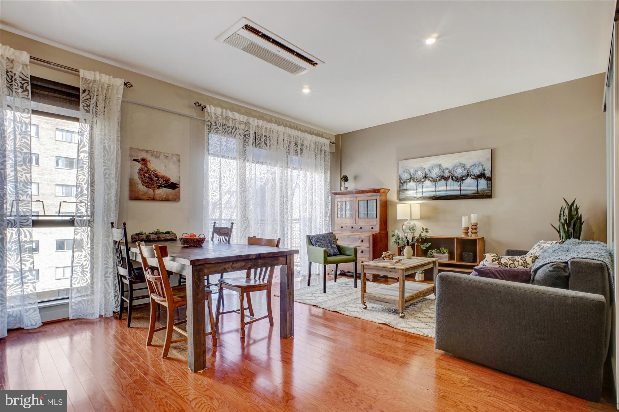 DOWNTOWN SILVER SPRING - Residential