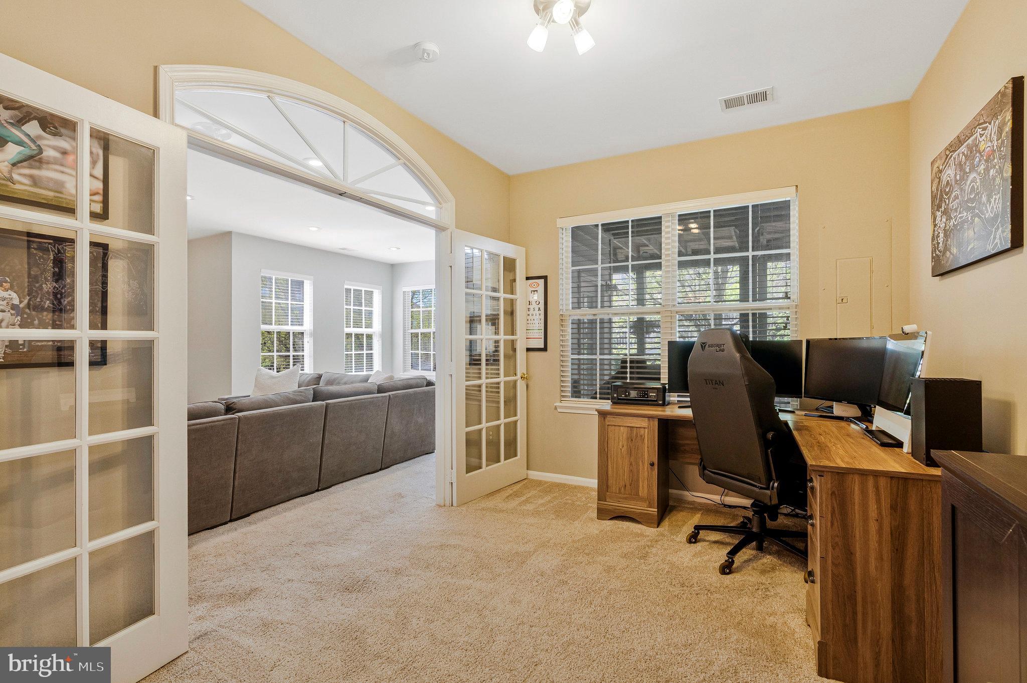 NORTHLAKE - Residential