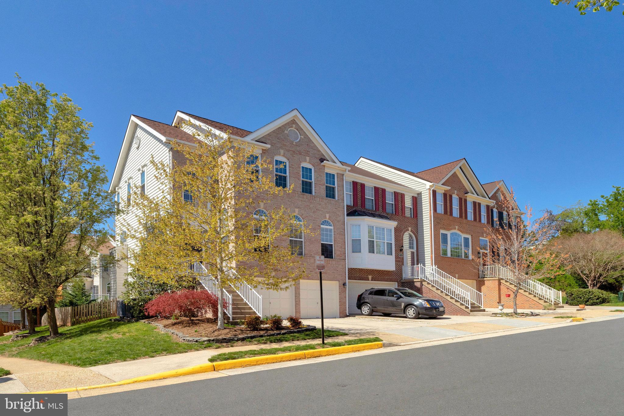 NORTHLAKE - Residential