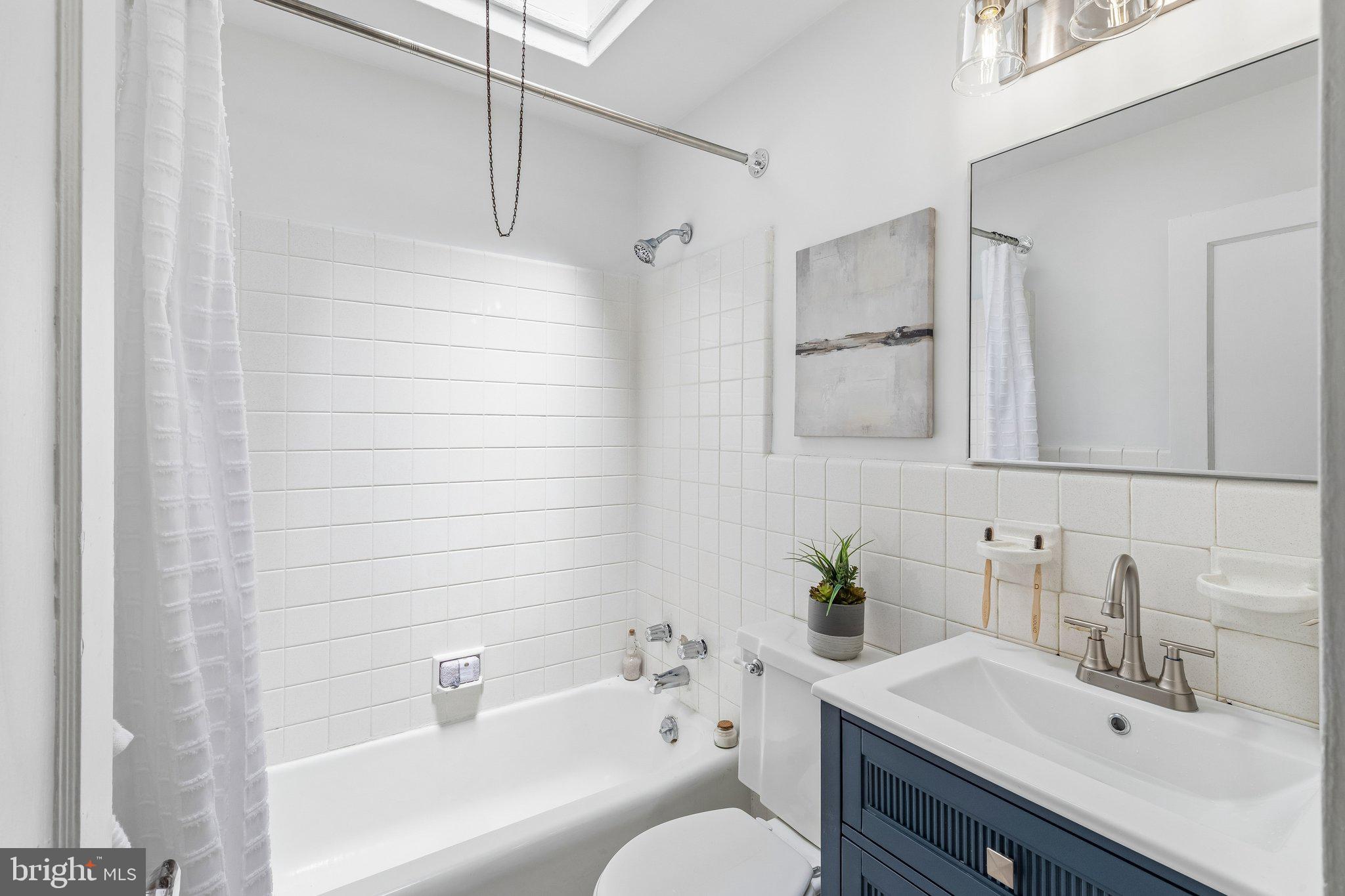 EAST FALLS - Residential
