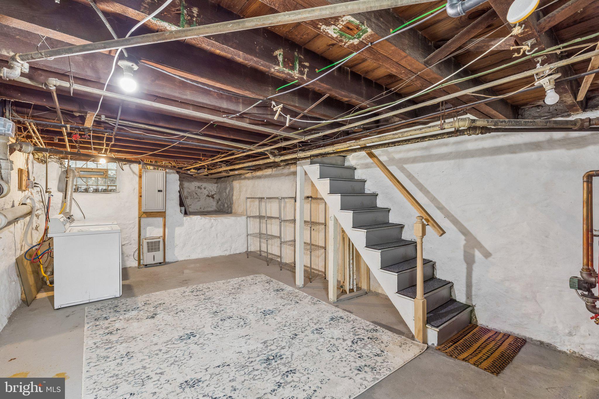 EAST FALLS - Residential