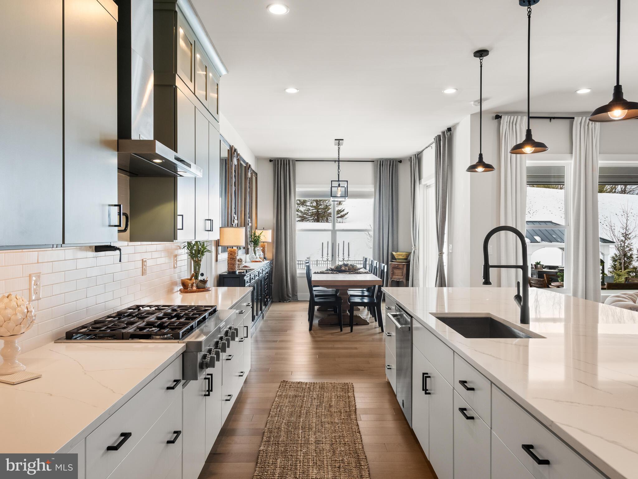 RESERVE AT CENTER SQUARE - Residential