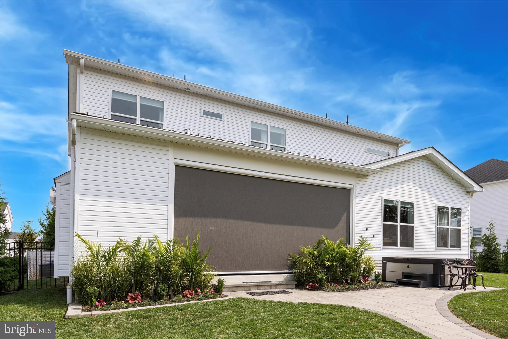 RESERVE AT CENTER SQUARE - Residential