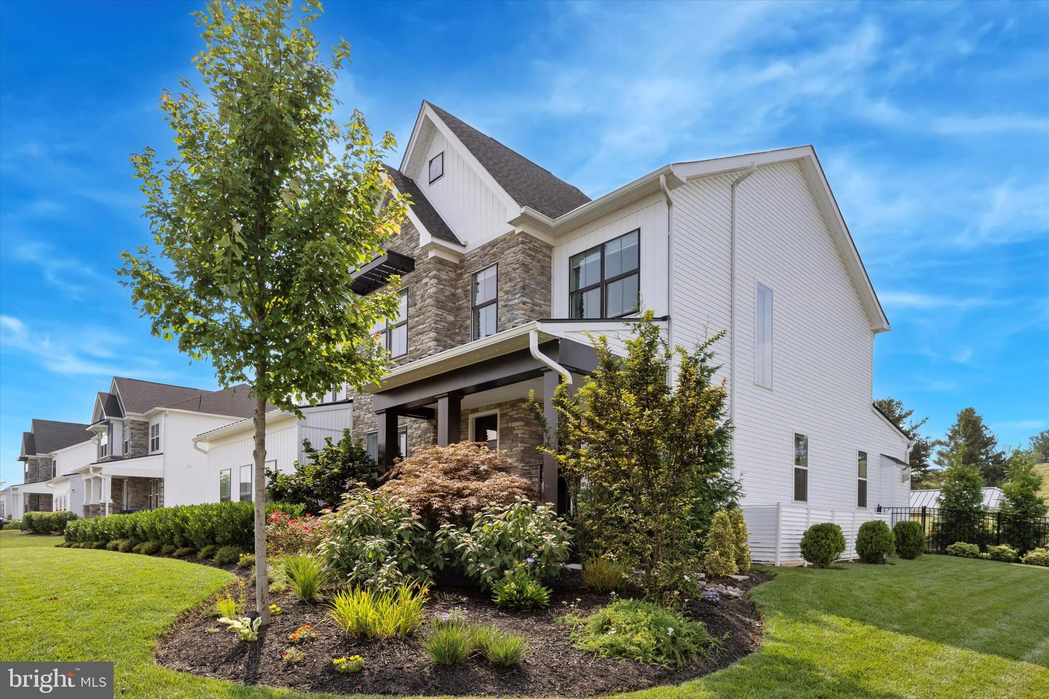 RESERVE AT CENTER SQUARE - Residential