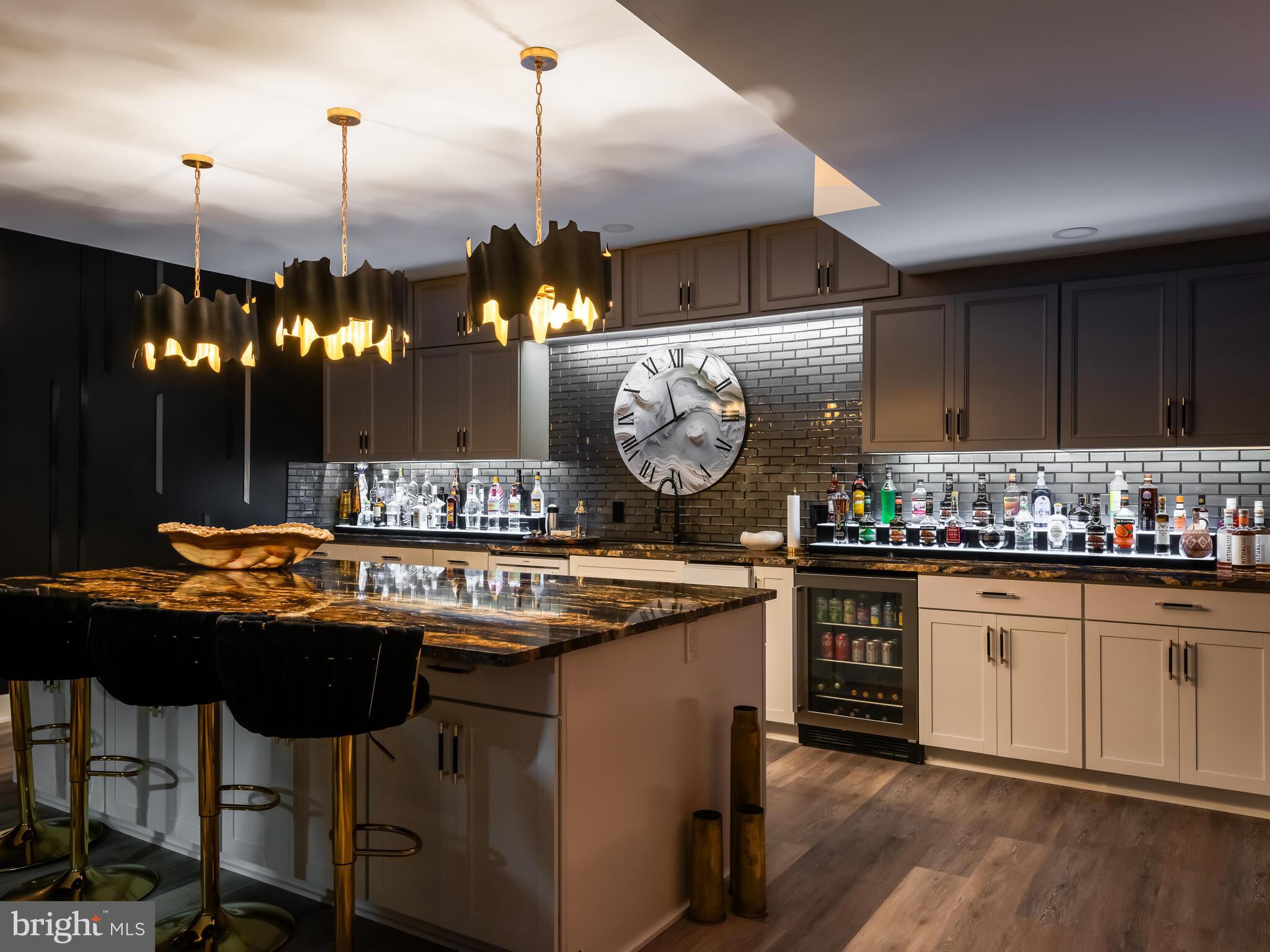 RESERVE AT CENTER SQUARE - Residential