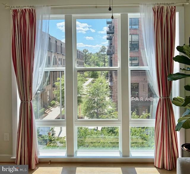 RESTON STATION - Residential